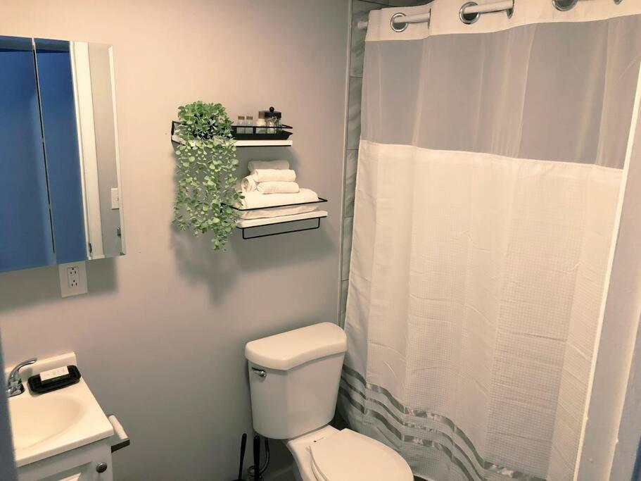 Downtown Cleveland -Modern First Floor Unit Apartment Bagian luar foto
