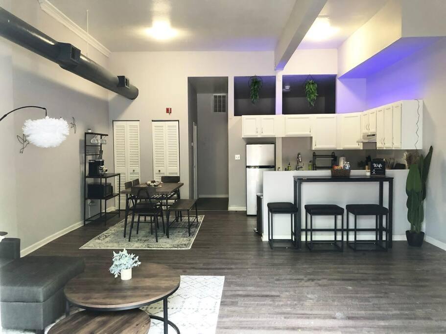 Downtown Cleveland -Modern First Floor Unit Apartment Bagian luar foto