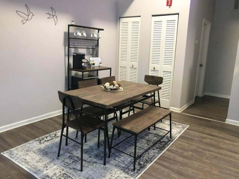 Downtown Cleveland -Modern First Floor Unit Apartment Bagian luar foto