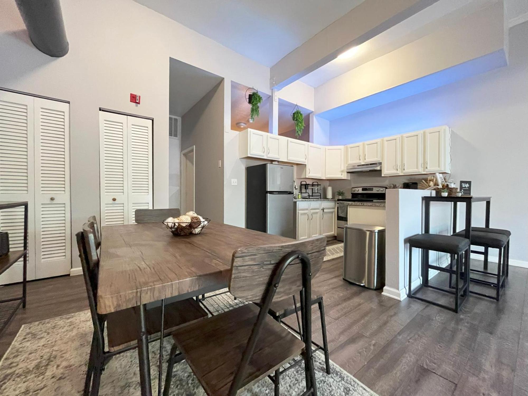 Downtown Cleveland -Modern First Floor Unit Apartment Bagian luar foto